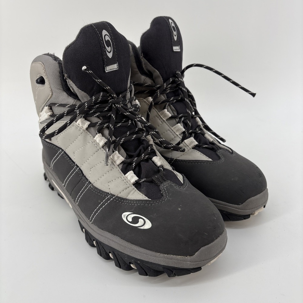 Salomon Men's Size 9 Gore Tex Boots